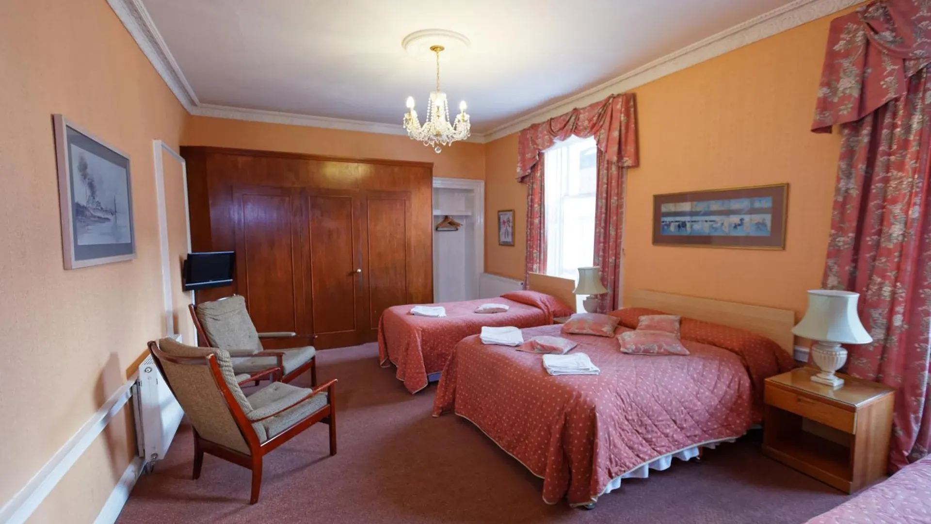 Averon Guest House Edinburgh