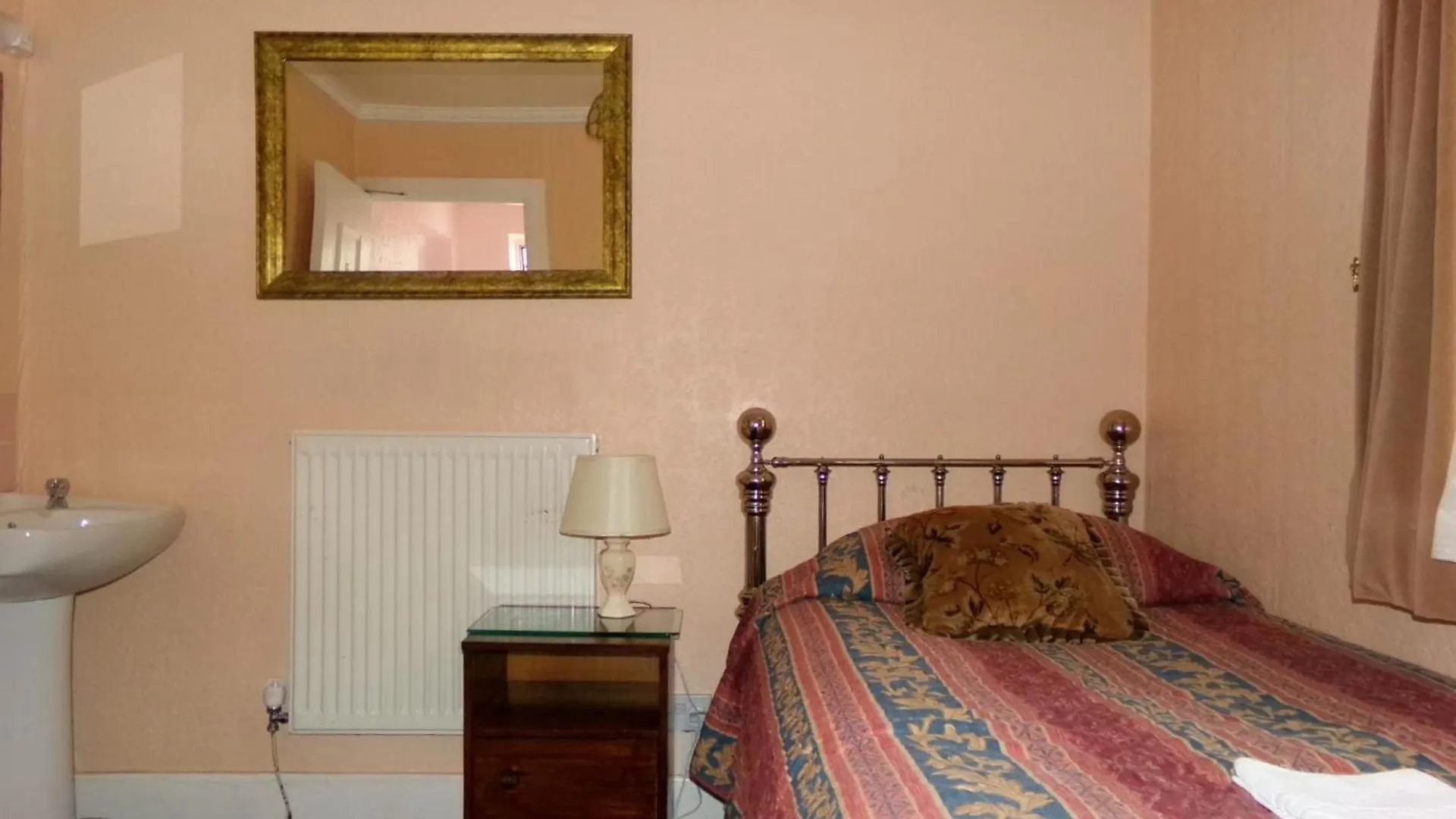 ***  Averon Guest House Edinburgh Birleşik Krallık