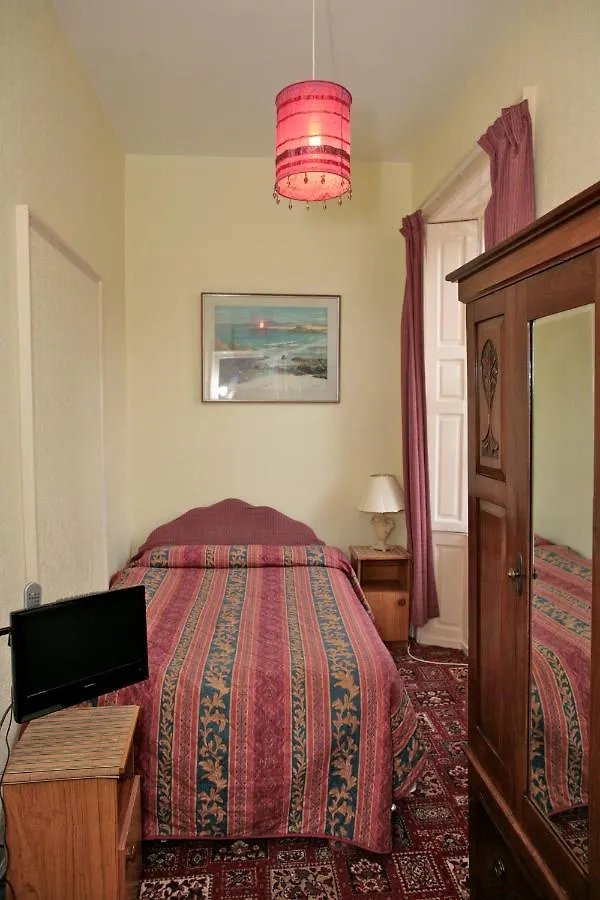 Averon Guest House Эдинбург Великобритания